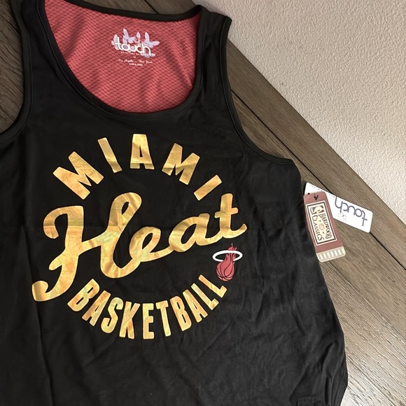 NWT [Touch by Alyssa Milano] Miami Heat NBA Sleeveless Tank Top Women’s Medium - Picture 6 of 14